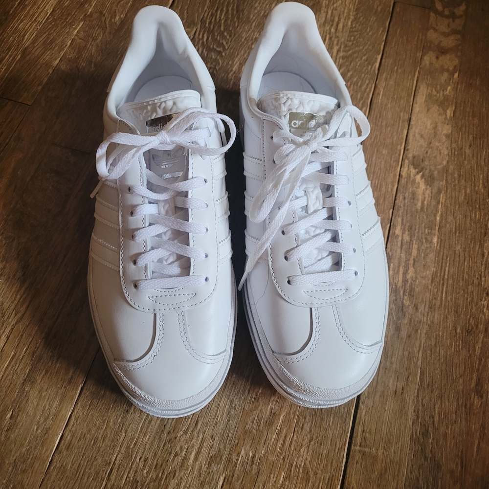 Adidas Gazelle White Platform Sneakers Classic Minimalist Design
